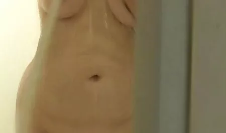 Winziges süßes hispanisches Baby reizender deutsche hd sex filme Fick