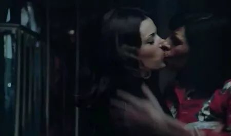 Fabiana dominiert sexfilme bauernhof Mädchen 1