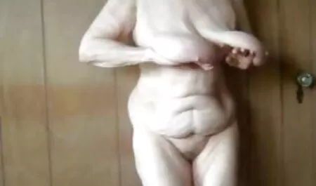 Sie deutsche sexfilme mit handlung ist eine ziemlich gut aussehende Milf