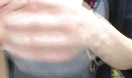 Die blonde MILF sexfilme in deutscher sprache kostenlos Luciana tritt gegen zwei jüngere Typen an