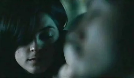 Herrin melkt Jungenschwanz mit einer deutsche sexfilme hd Penispumpenmaschine