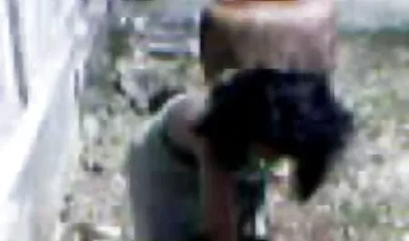 Missy Dildo fickt ihre Muschi deutsche hd sexfilme im Bett