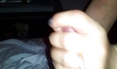 Versaute Freundin Footjob deutsche privatpornos