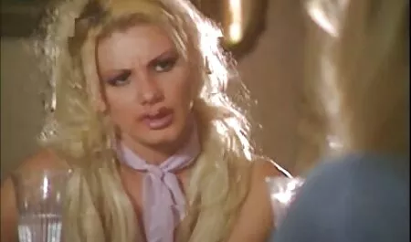 Amateur Brünette Hottie Orgasmus spritzen mit deutsche gratis pornofilme Analdildo vor der Kamera