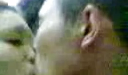 heiße Cheerleaderin für den Verkauf von Tickets gratis deutscher sexfilm gefickt