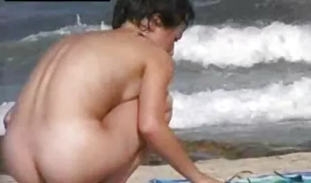 Der hinterhältige Kerl fickt am deutsche free pornofilme Ende zwei geile Schlampen